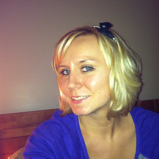 Andrea Rowe Photo 14