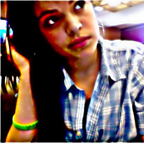 Selena Garcia Photo 31