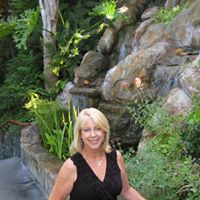 Christine Whitney Photo 38