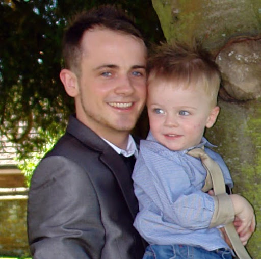 Damian Griffiths Photo 14