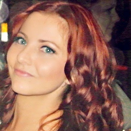 Sara Kennedy Photo 33