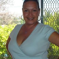 Connie Bloom Photo 28