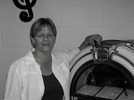 Sheila Ryan Photo 32