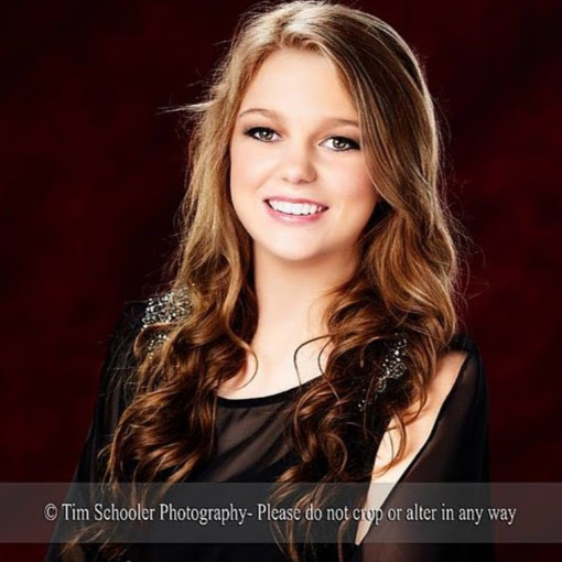 Victoria Walker Photo 22