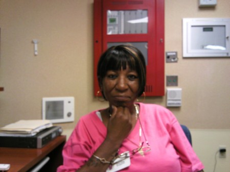Elaine Jones Photo 39