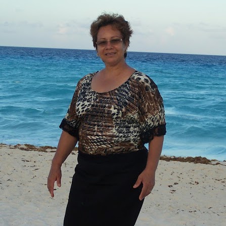Mary Robledo Photo 24
