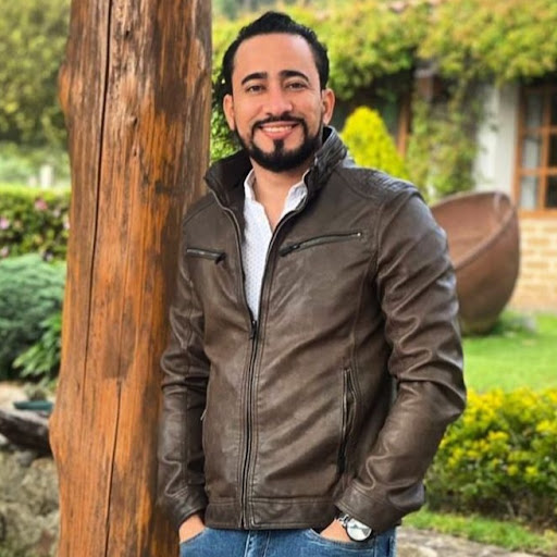 Emilio Chavez Photo 10