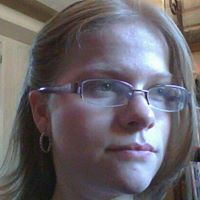 Julia Pitcher Photo 10