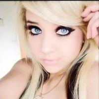 Layla Robinson Photo 11