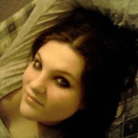 Christina Thompson Photo 23