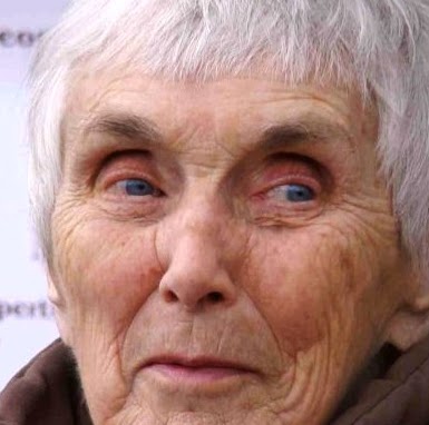 Betty Hall Photo 31