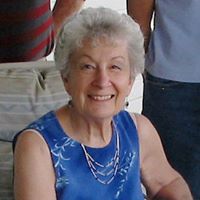 Joan Tucker Photo 40