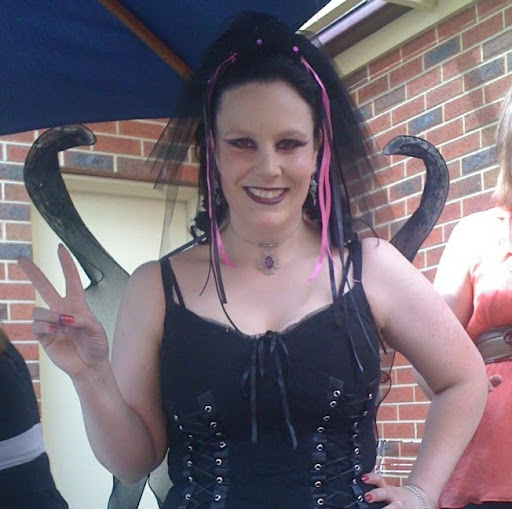 Sarah Agnew Photo 17