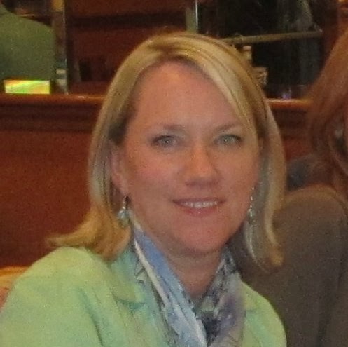 Linda Simons Photo 26