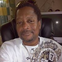 Desmond Francis Photo 13