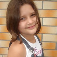 Nicole Andrade Photo 40