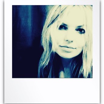 Jessica Garrett Photo 41