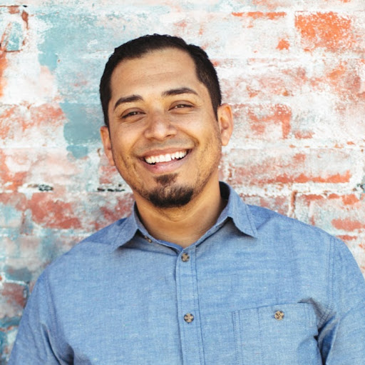 Oscar Castillo Photo 22