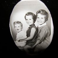 Susan Lowe Photo 33