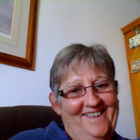 Phyllis Bell Photo 30