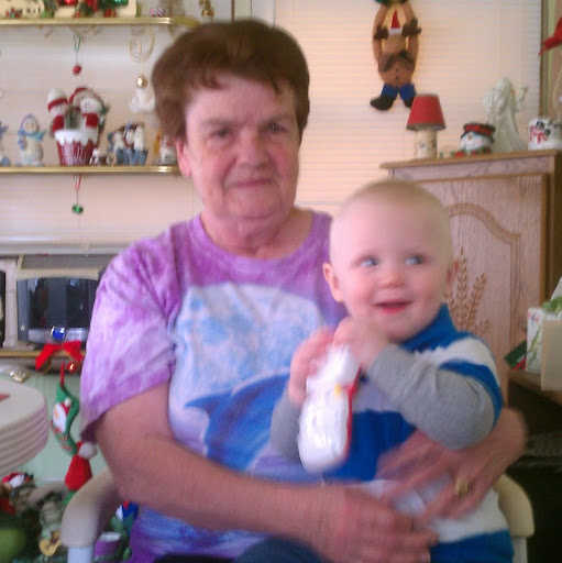 Faye Smith Photo 32