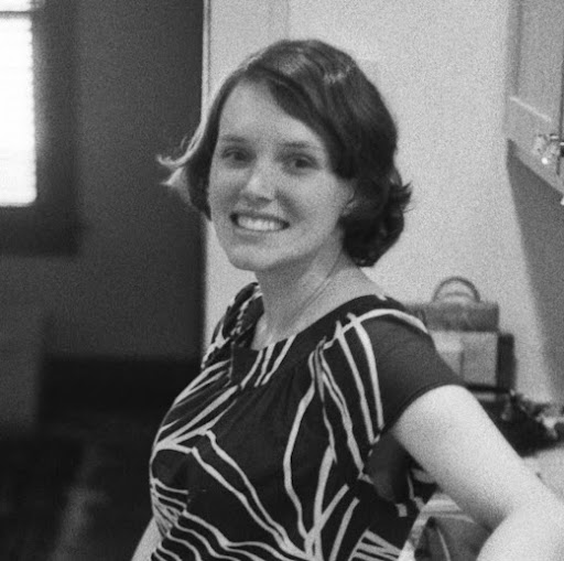 Sarah Warren Photo 42