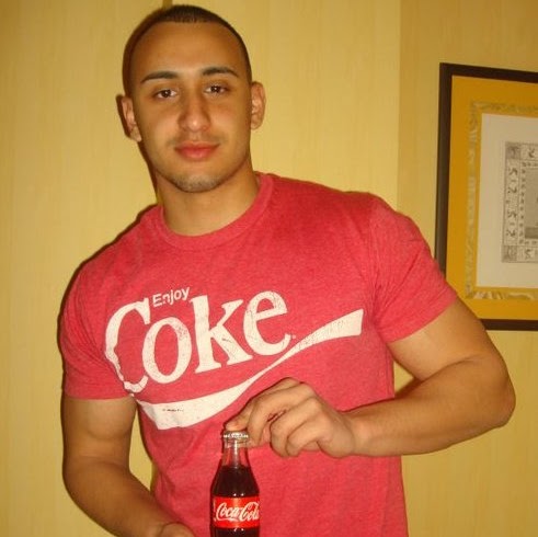 Adam Hernandez Photo 35