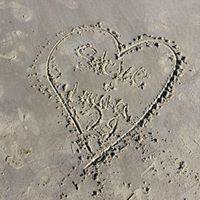 Laura Cain Photo 13