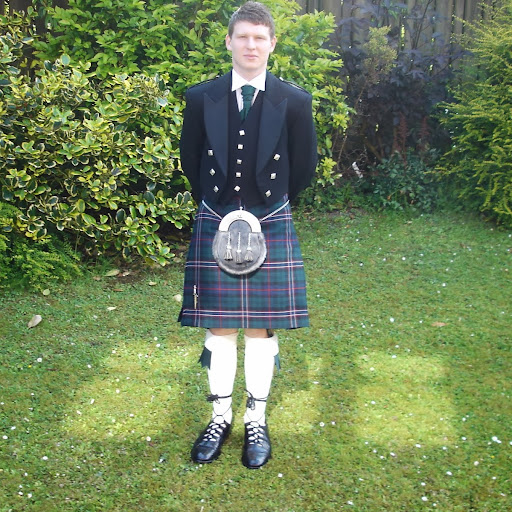 Christine Thomson Photo 19