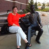 Tracey Larson Photo 22