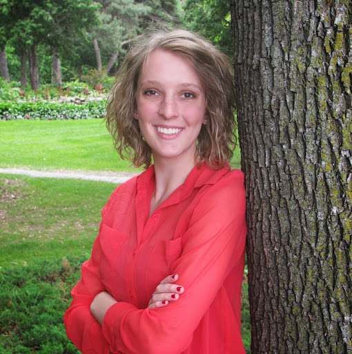 Jennifer Lindell Photo 10