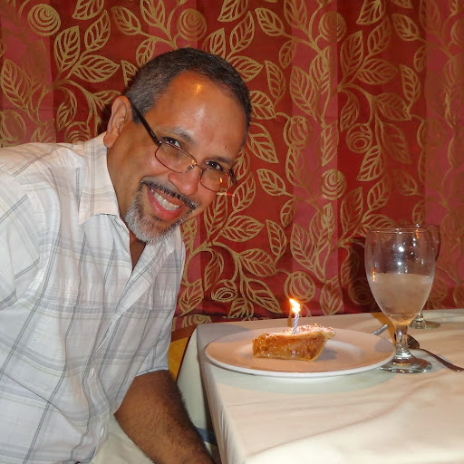 Rafael Suarez Photo 10