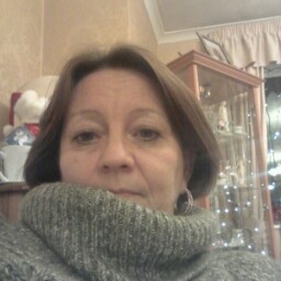 Julie Clifton Photo 7