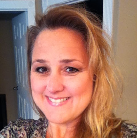 Kelley Howell Photo 5