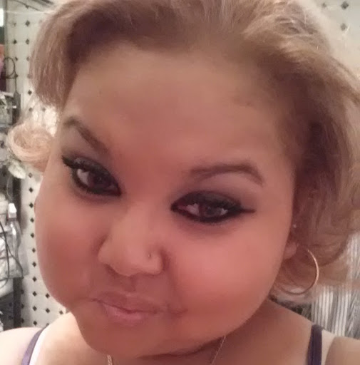 Brenda Garcia Photo 6