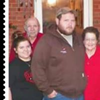 Lori Willard Photo 15