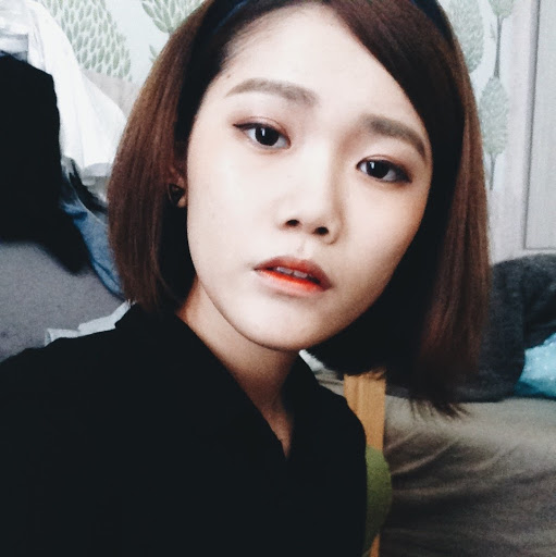 Helen Lin Photo 10