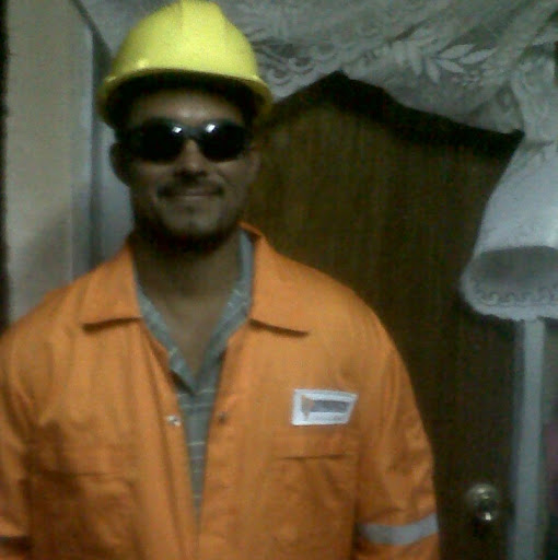 Henry Vargas Photo 16