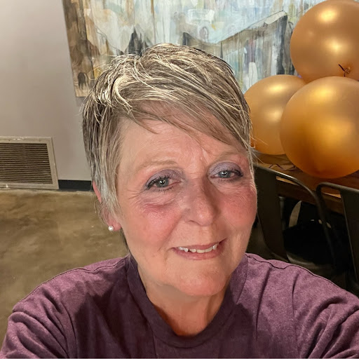 Tammy Lowe Photo 42