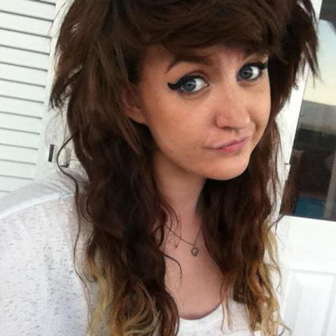 Amy Mclelland Photo 4
