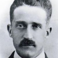 Victor Mesina Photo 11