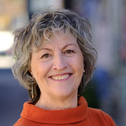 Becky Livingston Photo 35
