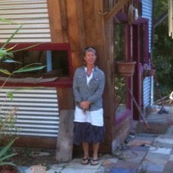 Laurie Burns Photo 24