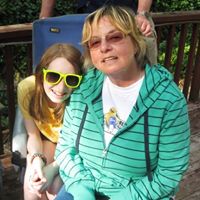 Maria Larson Photo 25