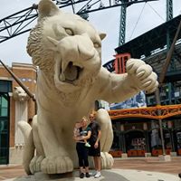 Michael Hodgins Photo 12