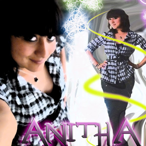 Ana Acevedo Photo 30