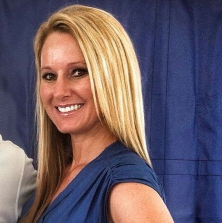 Traci Roberts Photo 34