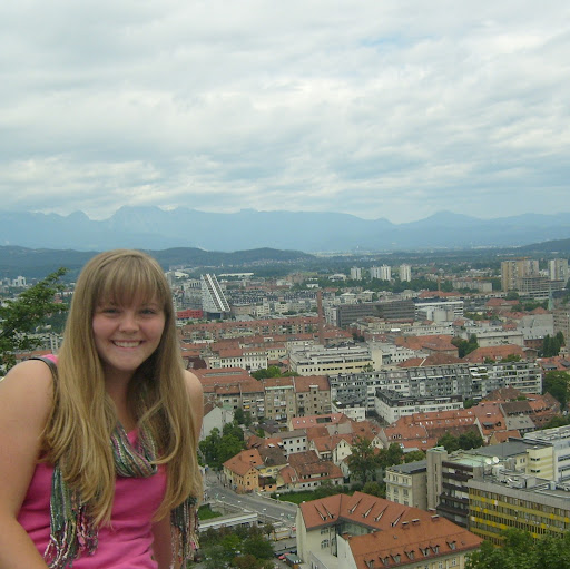 Allison Reed Photo 13