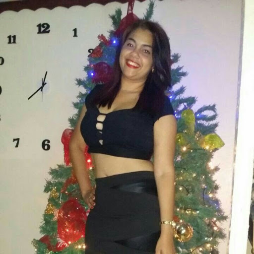 Melany Cruz Photo 24