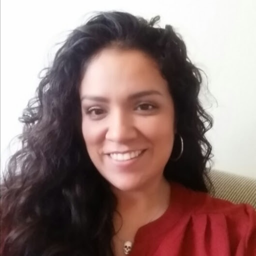 Veronica Contreras Photo 17